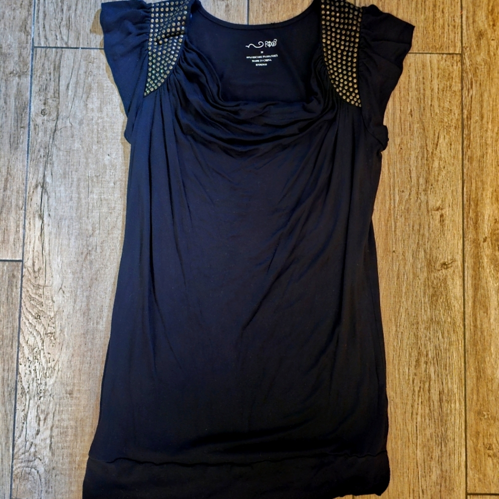 ...Black blouse